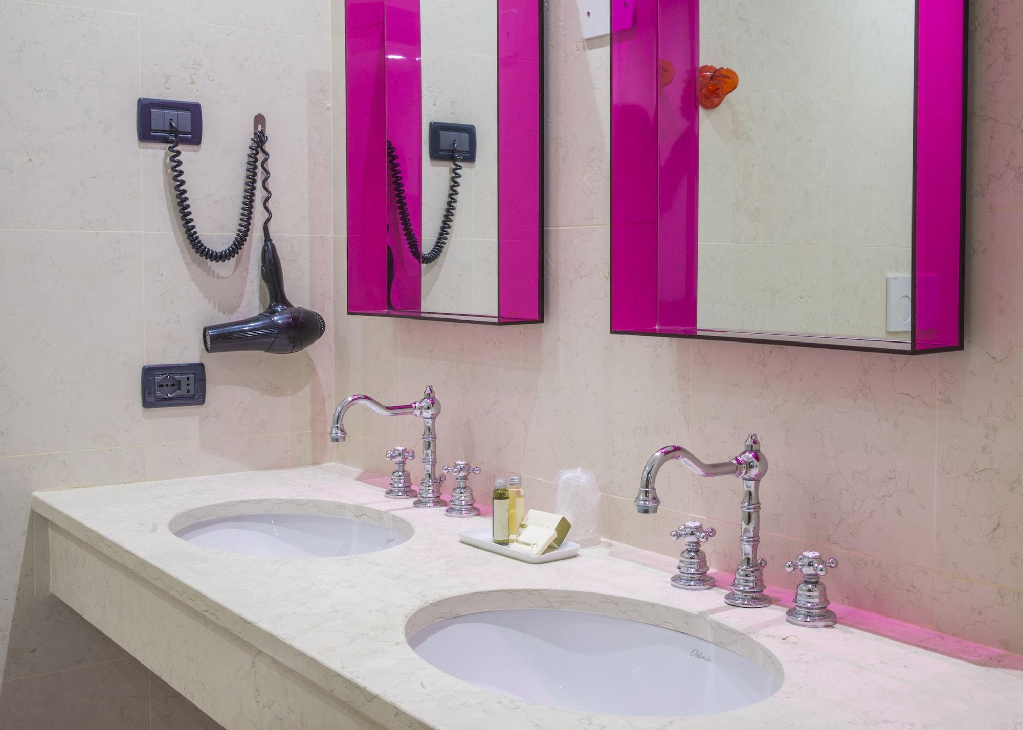 Boutique Hotel Trieste - Adults Only Verona Exterior photo