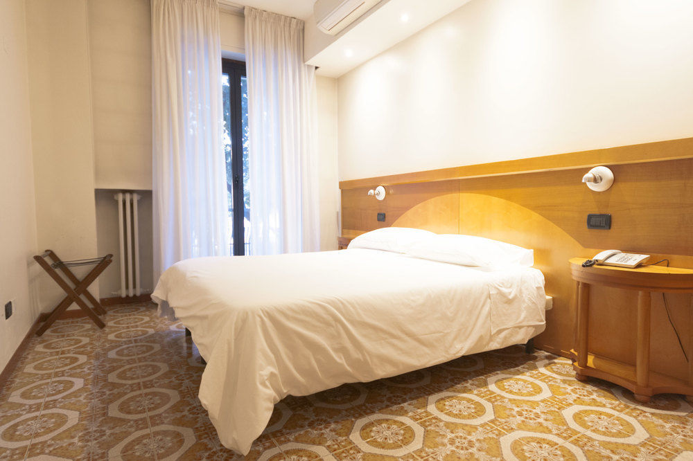 Boutique Hotel Trieste - Adults Only Verona Exterior photo